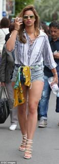 Ferne McCann feet photo thumbnail