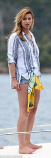 Ferne McCann feet photo thumbnail