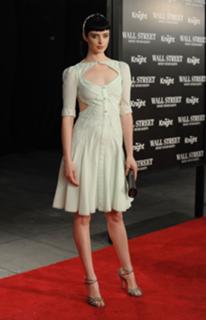 Krysten Ritter feet photo thumbnail