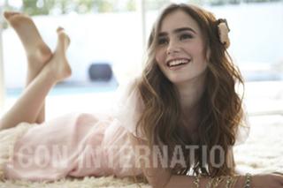 Lily Collins feet photo thumbnail