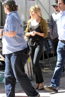Sienna Miller feet photo thumbnail