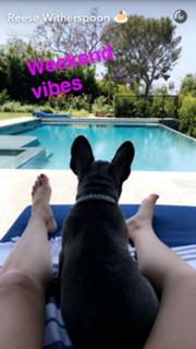 Reese Witherspoon feet photo thumbnail