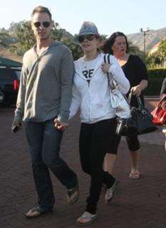 LeAnn Rimes feet photo thumbnail