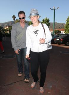 LeAnn Rimes feet photo thumbnail