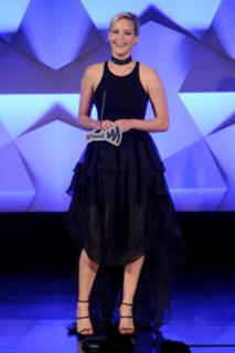 Jennifer Lawrence feet photo thumbnail