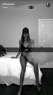 Madison Reed feet photo thumbnail