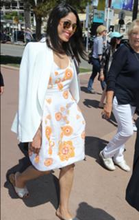 Freida Pinto feet photo thumbnail