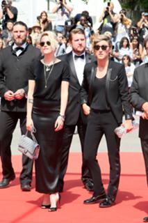 Kristen Stewart feet photo thumbnail