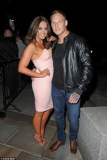 Vicky Pattison feet photo thumbnail