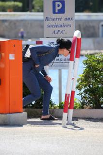 Katy Perry feet photo thumbnail