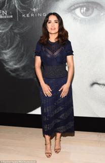 Salma Hayek feet photo thumbnail
