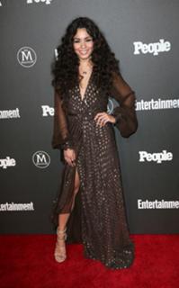 Vanessa Hudgens feet photo thumbnail