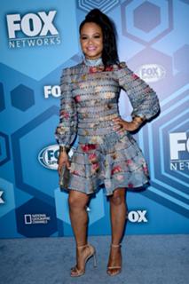 Christina Milian feet photo thumbnail