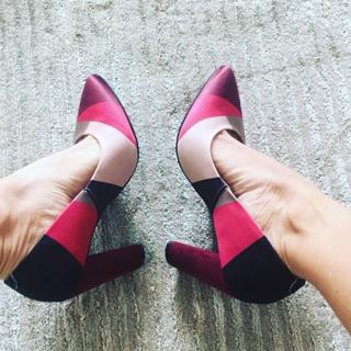 Adriane Galisteu feet photo thumbnail