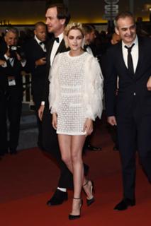 Kristen Stewart feet photo thumbnail