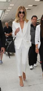 Rosie Huntington-Whiteley feet photo thumbnail