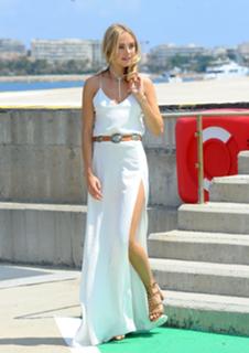 Kimberley Garner feet photo thumbnail
