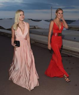 Kimberley Garner feet photo thumbnail