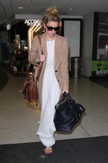 Amber Heard feet photo thumbnail