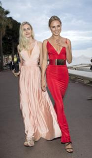 Kimberley Garner feet photo thumbnail