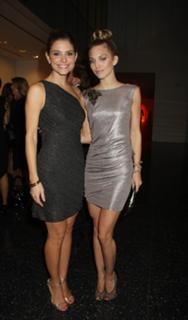 Maria Menounos feet photo thumbnail