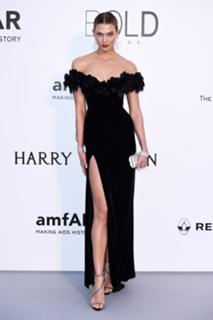 Karlie Kloss feet photo thumbnail