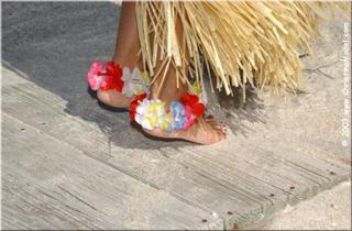 Christina Model feet photo thumbnail