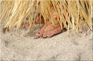 Christina Model feet photo thumbnail