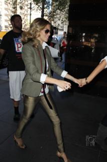 AnnaLynne McCord feet photo thumbnail