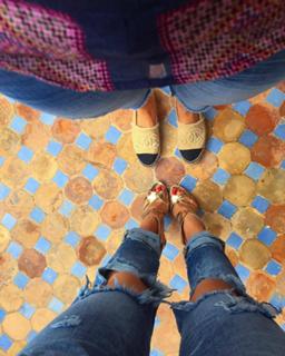 Xenia Tchoumitcheva feet photo thumbnail