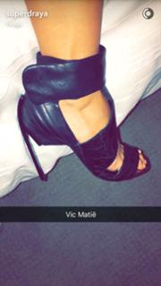 Draya Michele feet photo thumbnail