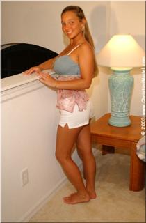Christina Model feet photo thumbnail
