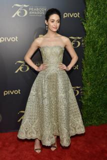 Emmy Rossum feet photo thumbnail