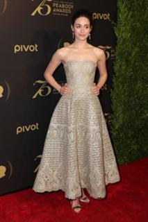 Emmy Rossum feet photo thumbnail