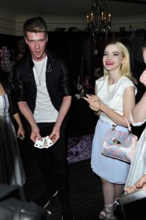 Dove Cameron feet photo thumbnail