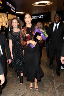 Irina Shayk feet photo thumbnail