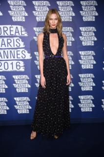 Karlie Kloss feet photo thumbnail