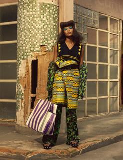 Naomi Campbell feet photo thumbnail