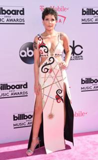 Halsey feet photo thumbnail