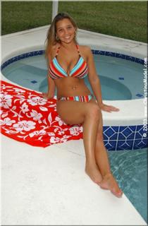 Christina Model feet photo thumbnail