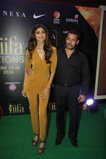 Shilpa Shetty Kundra feet photo thumbnail