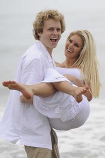 Heidi Montag feet photo thumbnail