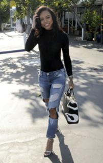 Karrueche Tran feet photo thumbnail