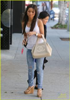 Brenda Song feet photo thumbnail