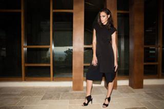 Gal Gadot feet photo thumbnail