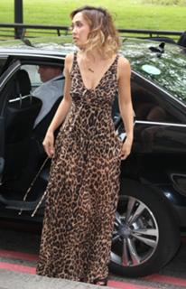 Myleene Klass feet photo thumbnail