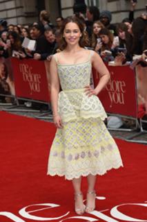 Emilia Clarke feet photo thumbnail