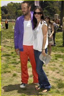 Courteney Cox feet photo thumbnail