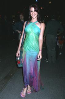 Joss Stone feet photo thumbnail