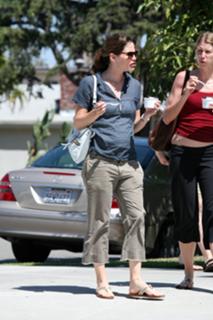 Jennifer Garner feet photo thumbnail